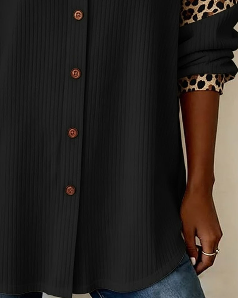 Lorine | Classic Contrast Pattern Button Top